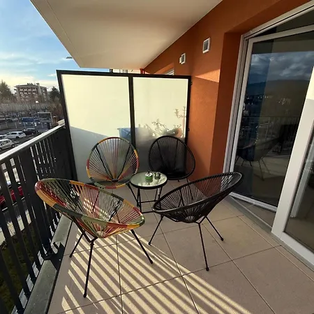 Bellevue Apartamento *
